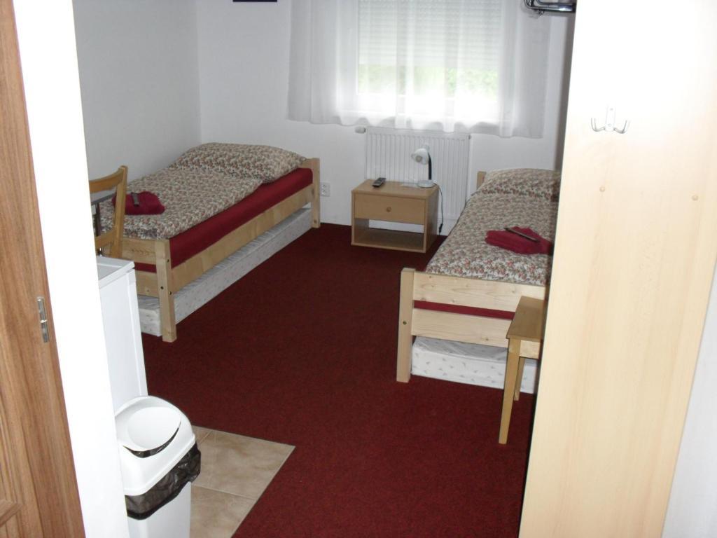 Penzion Kamenak Kamenný Újezd Rom bilde